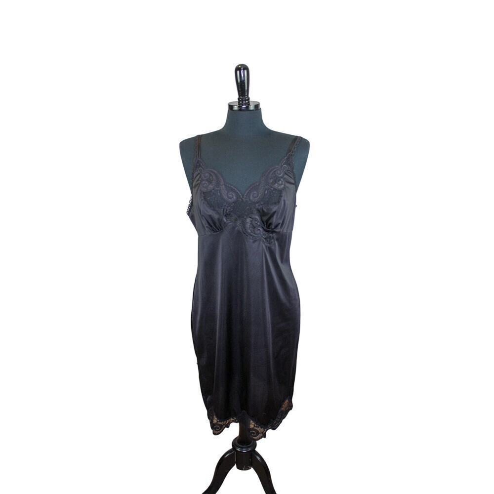 Vintage Vanity Fair Black Full Slip Lace Trim Lingerie Nightgown Nylon